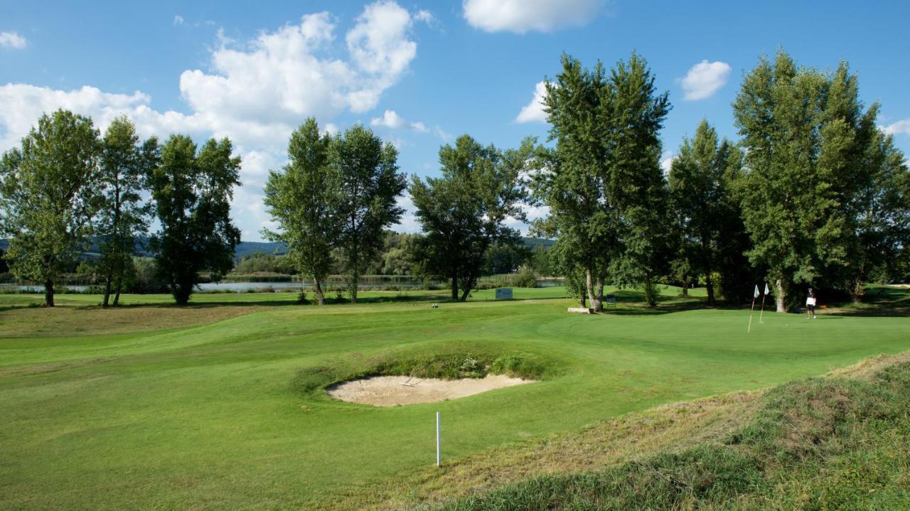 Trenčín Apartman Greenbay Golf מראה חיצוני תמונה