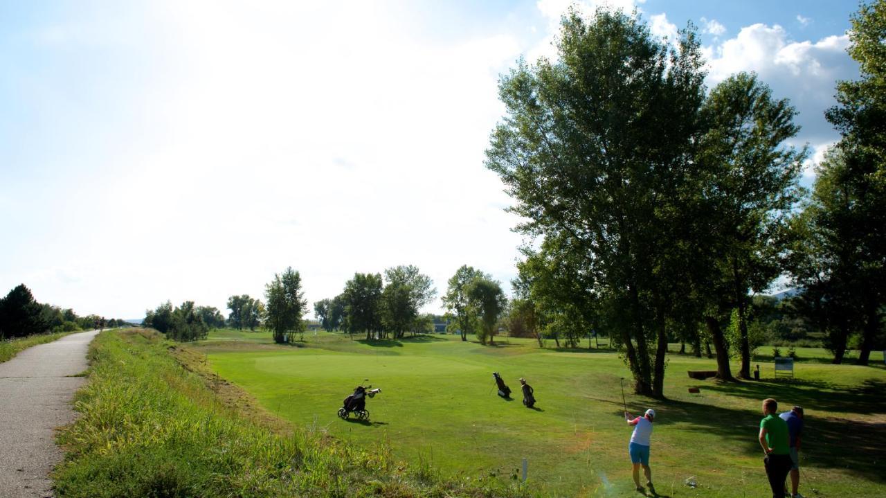 Trenčín Apartman Greenbay Golf מראה חיצוני תמונה
