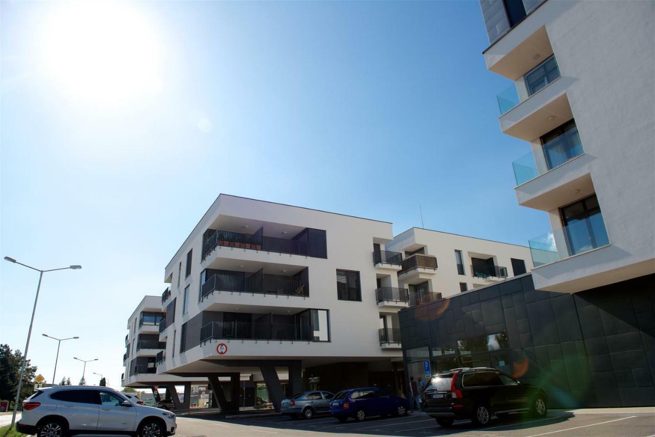 Trenčín Apartman Greenbay Golf מראה חיצוני תמונה